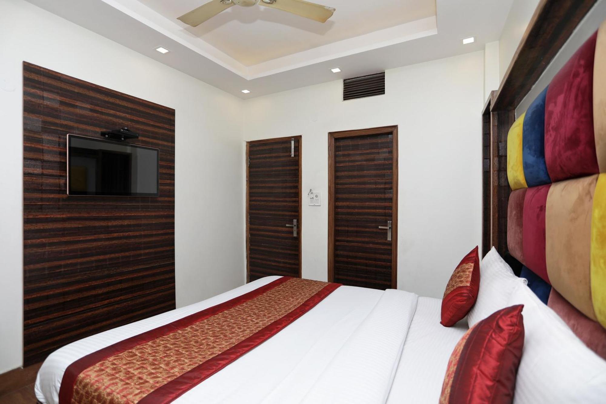 Hotel O Sun Palace Delhi  Exterior foto